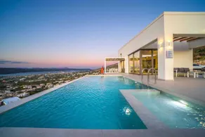 Villa Con Vista- Heated Pool 4 bdr sleeps 8 - Image 2