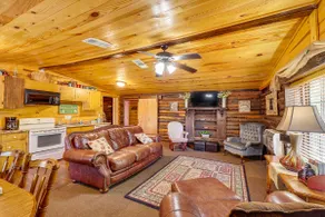 Arkansas Log Cabin Rental Near Lake Greeson! - Image 3