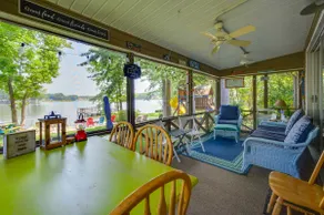 NY! Lake Sinclair Waterfront Home w / Fire Pit + Dock - Image 3