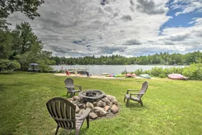 Locke Lake Home mit eigenem Strand, Dock & Rafts! - Image 2