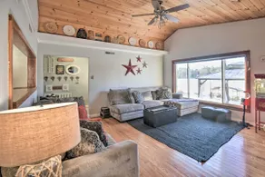 Locke Lake Home mit eigenem Strand, Dock & Rafts! - Image 4
