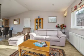 Kingfisher Lodge with sensational loch views - Image 5