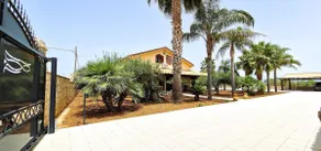 AL049 Villa med privat pool og grill - Image 5
