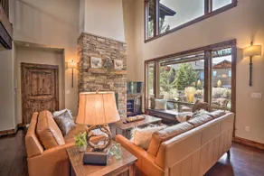 Modern Eagle Crest Escape w/ Patio & 2 Balconies! - Image 5