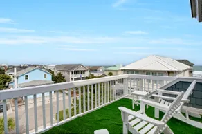 Relaxing townhouse with beautiful ocean views and just steps to the beach! - Image 2