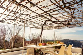 Art Gallery Villa Kefalonia Sea View and Breakfast - Image 3