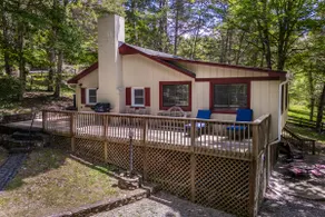 Riverside Cottage with 2 Kayaks & Canoe - Image 3