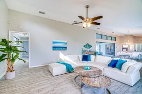 Cape Coral Home moderne avec accès à la piscine, au quai et au golfe - Image 4