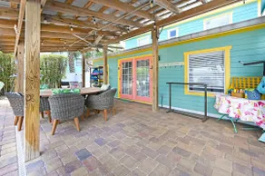 Pool Studio walk to Beach & Flagler-Pool & Hot Tub - Image 4