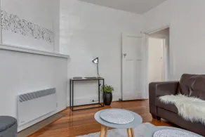 Best on Letitia Central spacious stylish sleeps 6 - Image 2