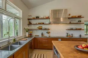 Dahlia by Dwell Vacations - Image 3