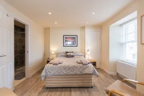 Cellardyke 3-Bed House Sleeps 6 with Sea Terrace - Image 3