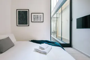Huge Oxford Street 3BR - Netflix & Nespresso - Image 4