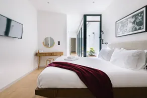 Huge Oxford Street 3BR - Netflix & Nespresso - Image 3