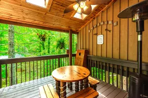 King En-suite | 40’ Deck | 1mile to Lake/Resort | - Image 4