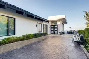 Pool & Coastline Views: Luxe La Jolla Home - Image 5