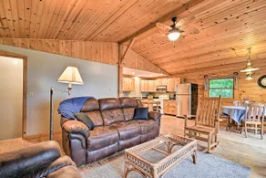 Cozy Amish Country Cabin on Shipshewana Lake! - Image 4