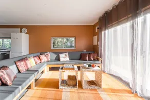 Beachfront Villa In Esposende - Image 2