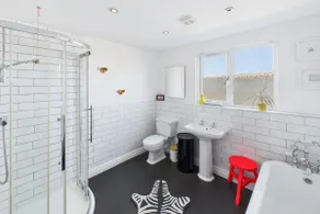 The Artists Pad Locat - Image 4