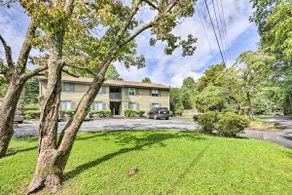 Condo w/ Sunroom, Near Downtown Hendersonville! - Image 3