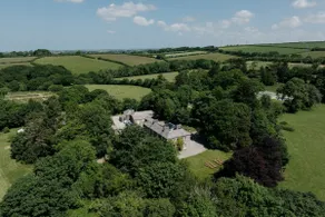 The Manor at Boconnion w/ Pool & Tennis Court - Image 4