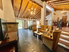 Finca Romero · Home with barbecue and pool - Image 5