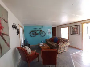 The Bicycle house! cool, close to lake, pets OK - Image 2