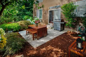 Spacious, Patio, Near Intel and Nike, Walk to MAX - Image 5