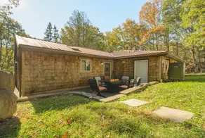 Gorgeous Lodge, indhegnet gård, ombrydes dæk, få minutter fra Ohiopyle! - Image 2