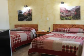 Hurricane Hideaway Lodging / Room #3 - Image 4