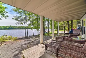 Waterfront Pocono Lake Home w/ Private Dock! - Image 2