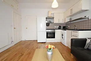Walton Lane: Stylish Studio in Charming Jericho - Image 2