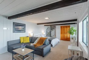 Waterfront w/ Beach, Kayak, Paddle board - Image 4