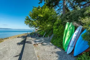 Waterfront w/ Beach, Kayak, Paddle board - Image 5