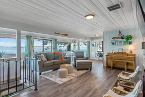 Waterfront w/ Beach, Kayak, Paddle board - Image 3