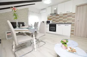One bedroom Apartment, in Lovran, Terrace - Image 5