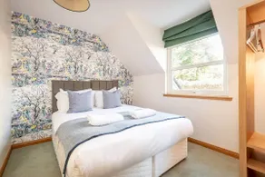 Dempster Lodge - Image 2