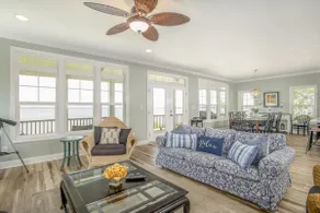 Sunset Bay Retreat - Image 4