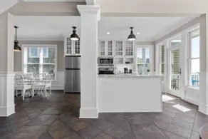 Shearwater Home - Image 3