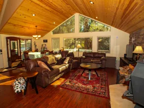 Serenity Creek Cabin - Image 4