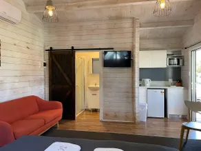 King Studio Cabin - No Pets Allowed - Image 2