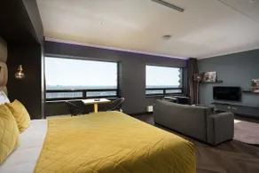 The Penthouse At The Hague Tower - Image 3