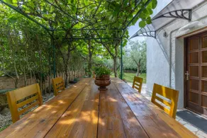Holiday House Manuel in Tar - Image 4