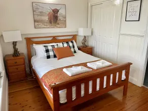Tea Tree Cabin - Cosy & Tranquil Queen Studio - Image 2