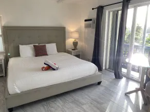 Amazing Views, Pool, Hot Tub & Close to Beach - Image 3