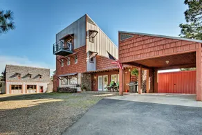 Broken Bow Mountaintop Home w/ Hot Tub! - Image 2