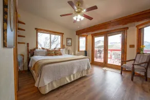 Family Cabin with Views just minutes from Zion Nat'l Park - Image 2