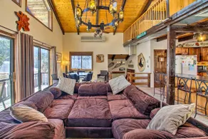 Swiss-Style Chalet w/ Fireplace - Near Story Land! - Image 5
