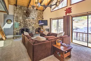 Swiss-Style Chalet w/ Fireplace - Near Story Land! - Image 4