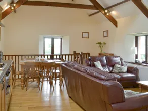 Casa rural ideal para familias con jardín y barbacoa | Vistas al río - Image 3